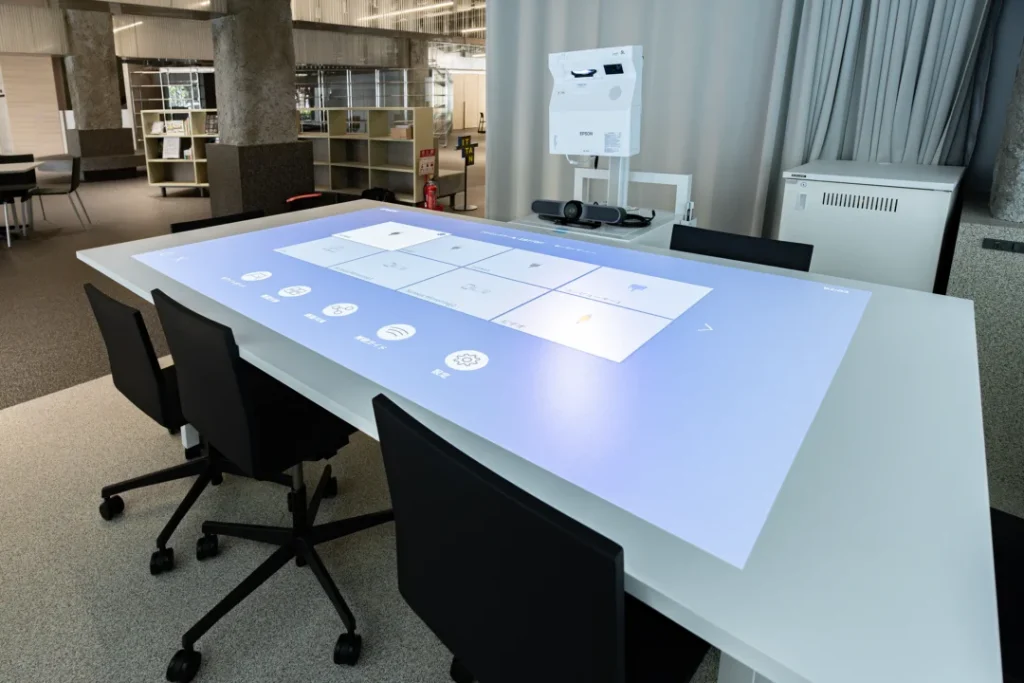 テーブルプロジェクション