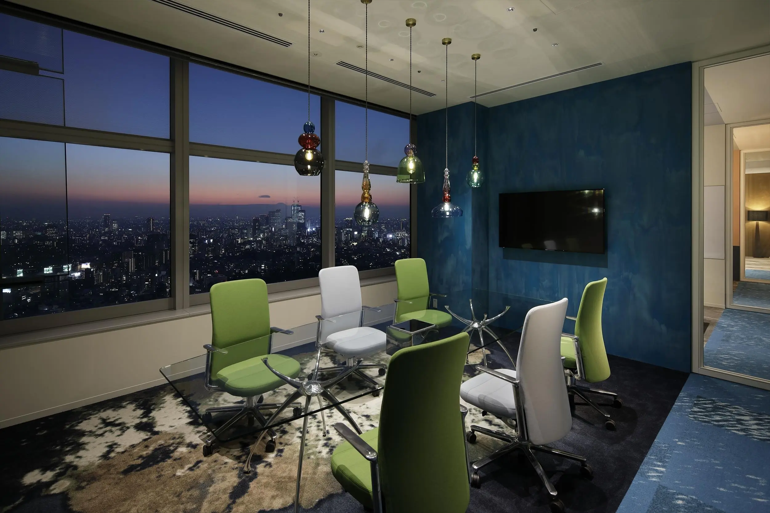 株式会社LINEs AND ANGLEs