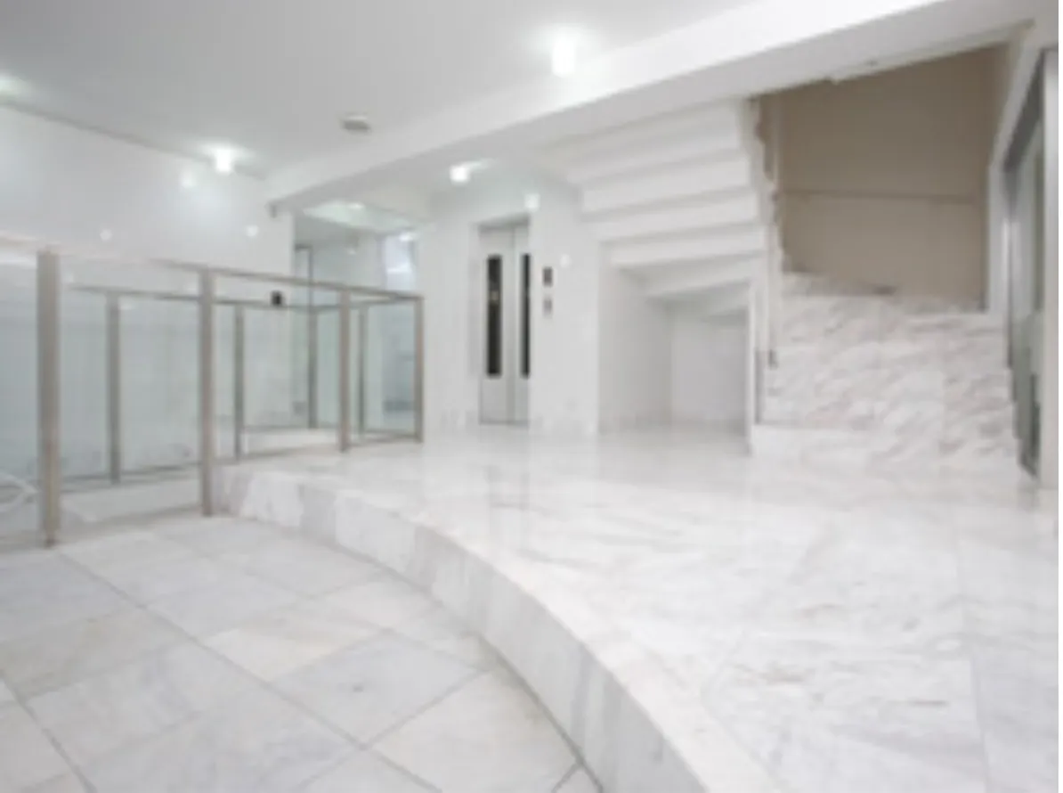 株式会社イノヴァンス