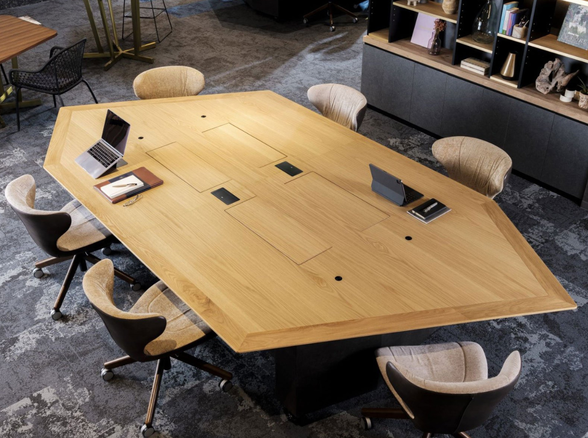 株式会社オリバー