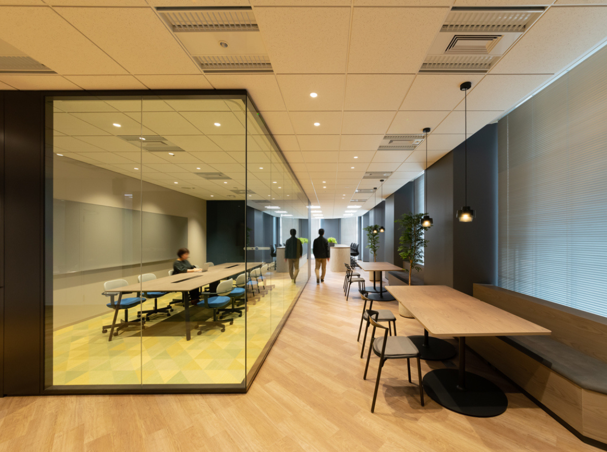 株式会社ミダス